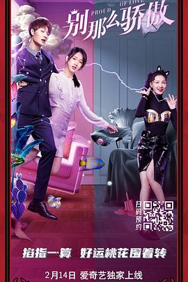 在海滩上的两个人